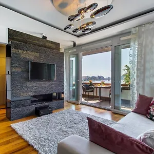  Apartment Danube Pearl Boutique