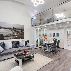  Appartement Sweet Dreams In The Heart Of The City
