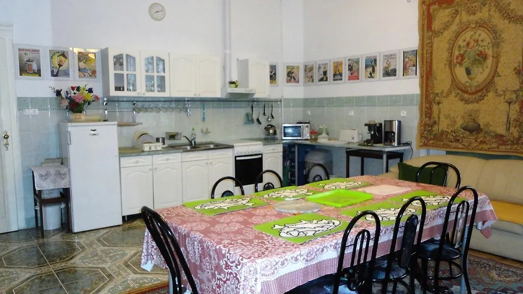 Garibaldi 5 Apartments & Rooms Budapest