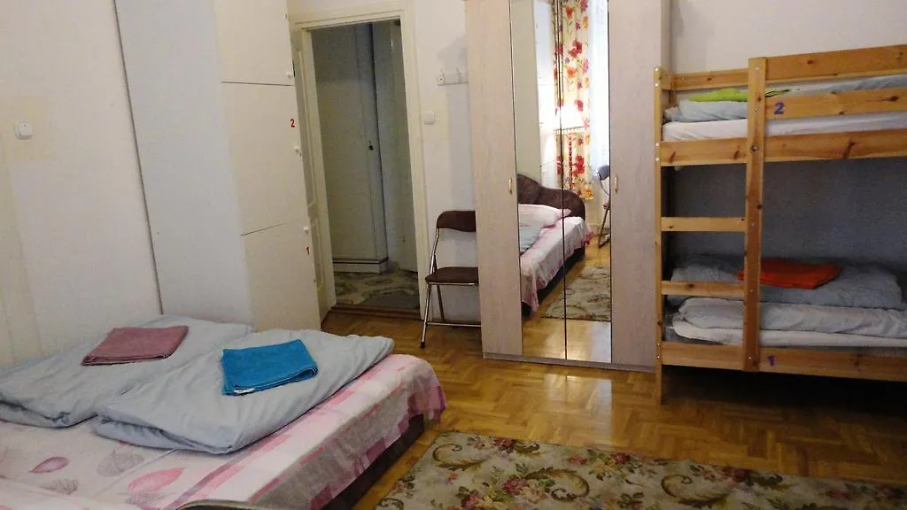 Garibaldi 5 Apartments & Rooms Budapest