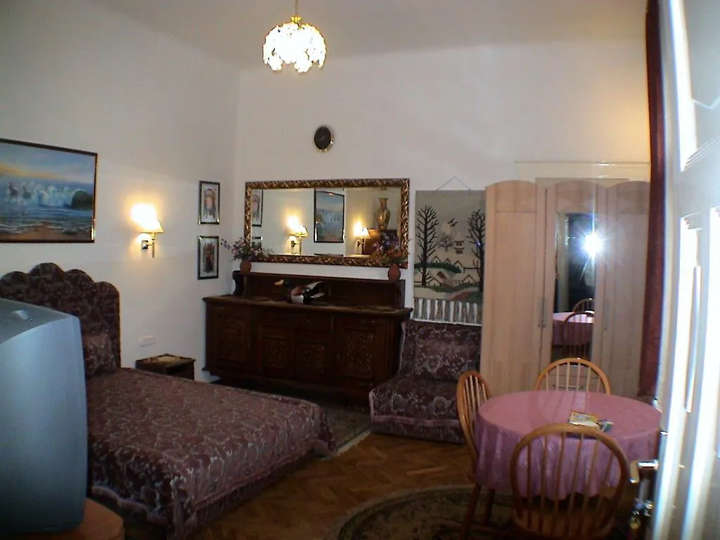Garibaldi 5 Apartments & Rooms Budapest