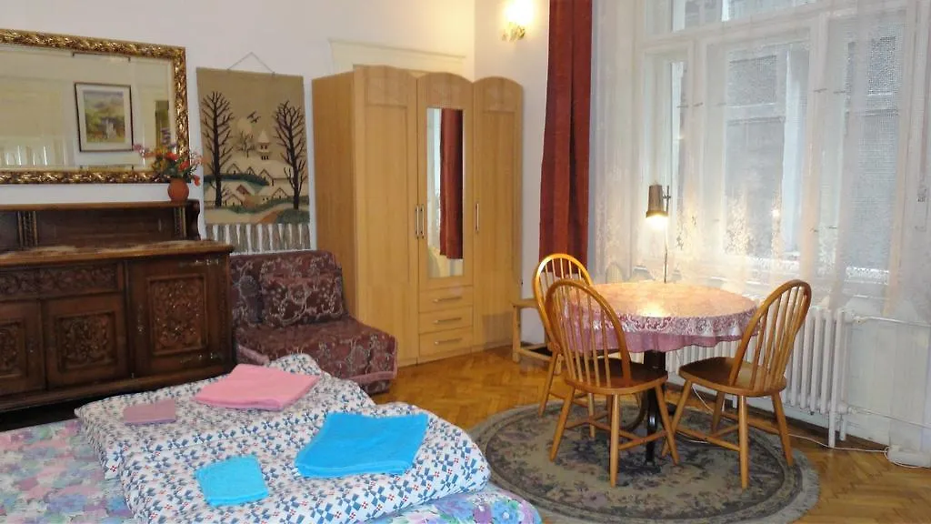 Garibaldi 5 Apartments & Rooms Budapest
