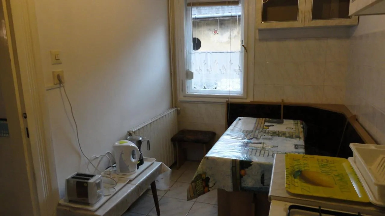 Garibaldi 5 Apartments & Rooms Budapest Hungary