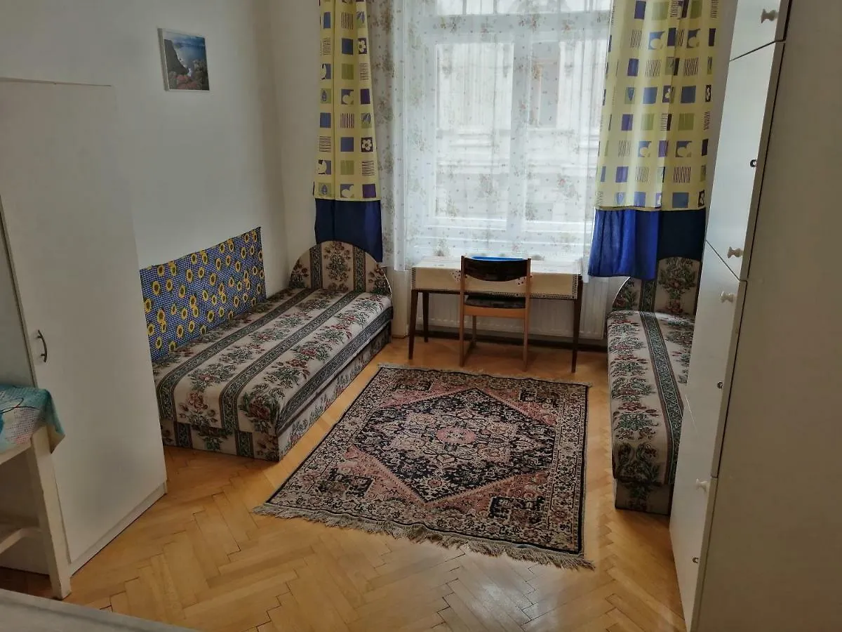Garibaldi 5 Apartments & Rooms Budapest